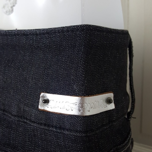 ⭐Distressed Jeans - Picture 7 of 8